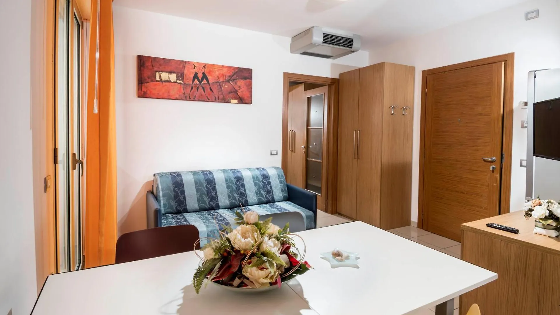 מלון דירות רימיני Residence Marzia
