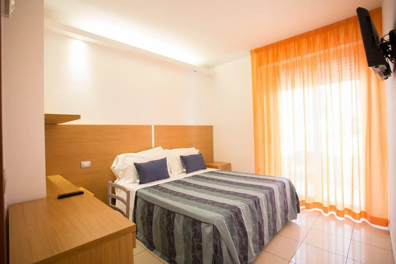 רימיני Residence Marzia מלון דירות