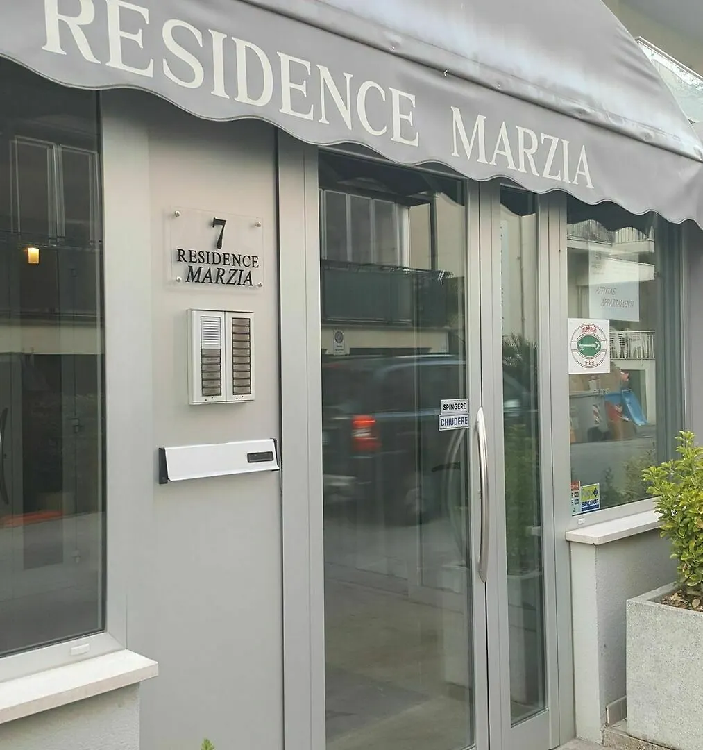 רימיני Residence Marzia